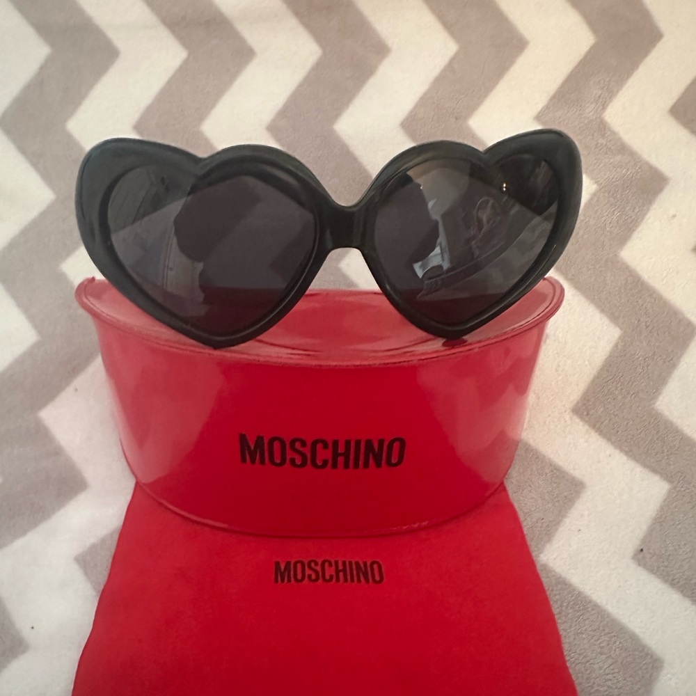 Moschino Heart Shaped Eyewear